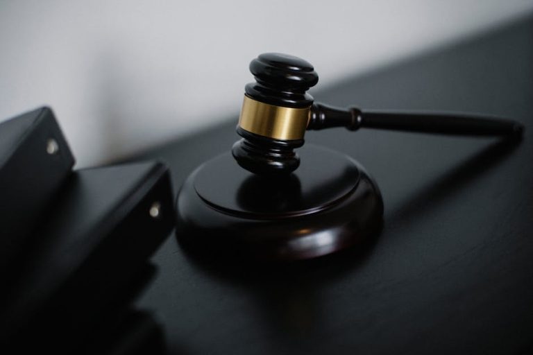 Protecting Innovation and Business: Your Trusted Commercial Litigator and IP Law Firm in Miami