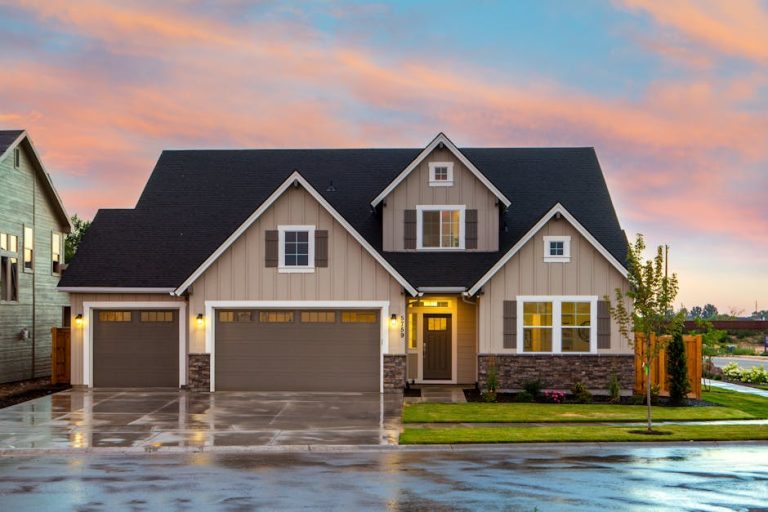 Fast, Trusted Garage Door Repair in Bellevue, WA